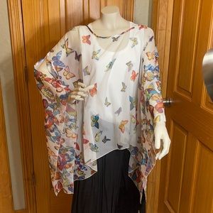 NWT Butterfly Lightweight Poncho